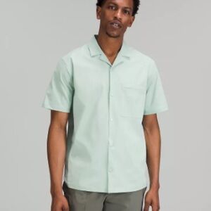 Lululemon Airing Easy Camp Collar Shirt (vent light mesh) in Green